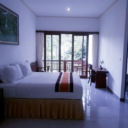 Ubud River Side House Hotel Exterior photo